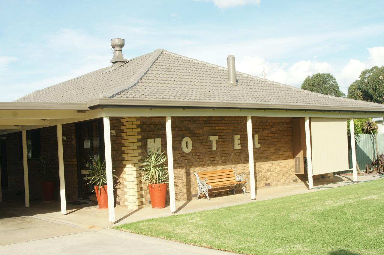 Culcairn Motor Inn ภายนอก รูปภาพ