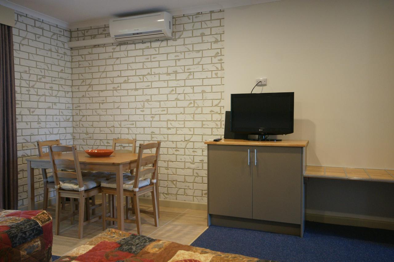 Culcairn Motor Inn ภายนอก รูปภาพ