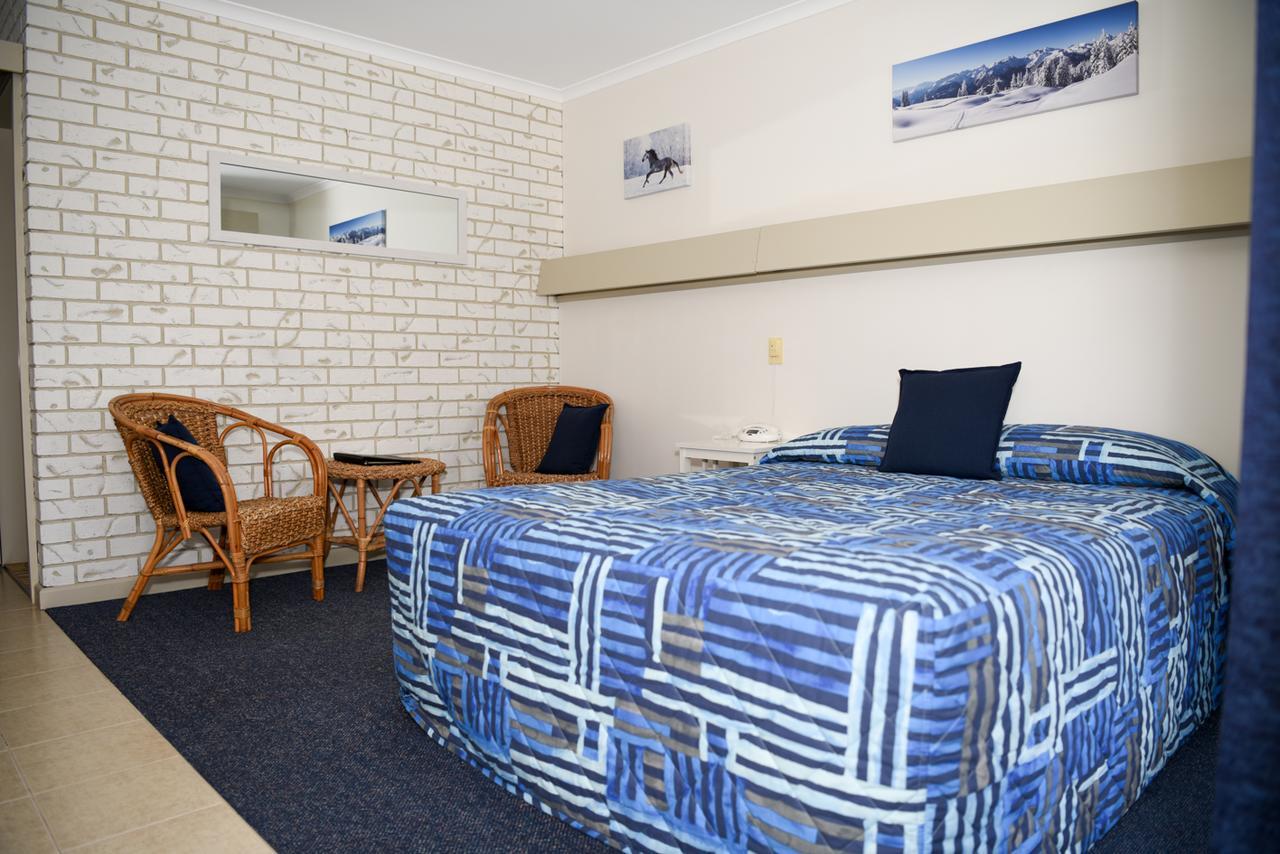 Culcairn Motor Inn ภายนอก รูปภาพ